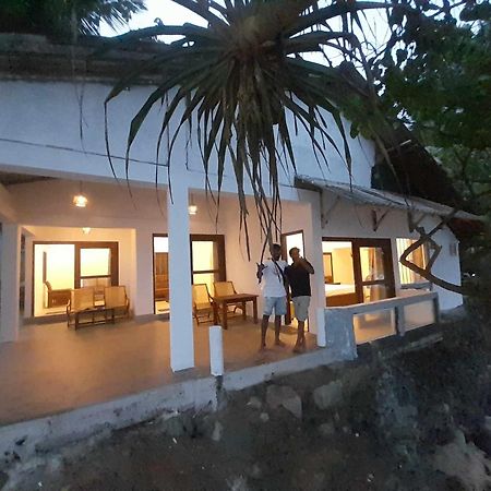 Sooriya Villa タール エクステリア 写真